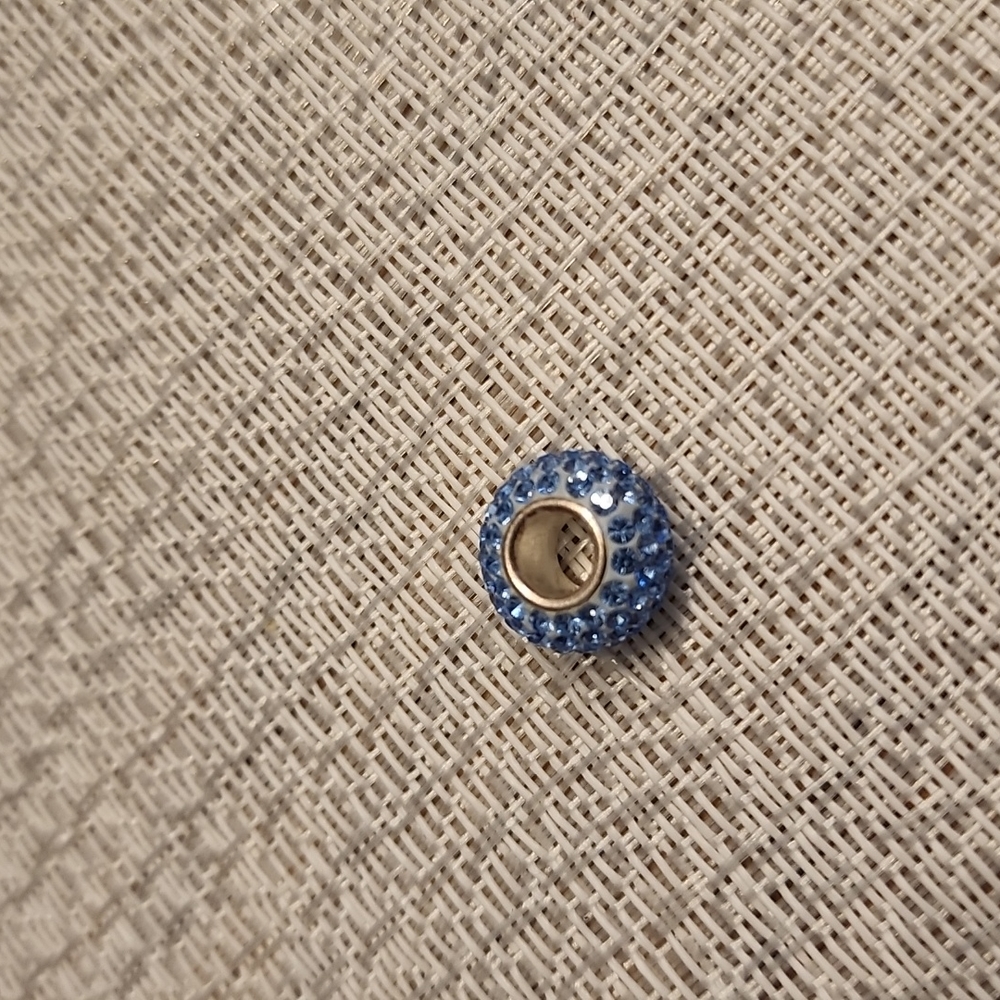 Individuality Crystal Bead - Picture 2 of 5
